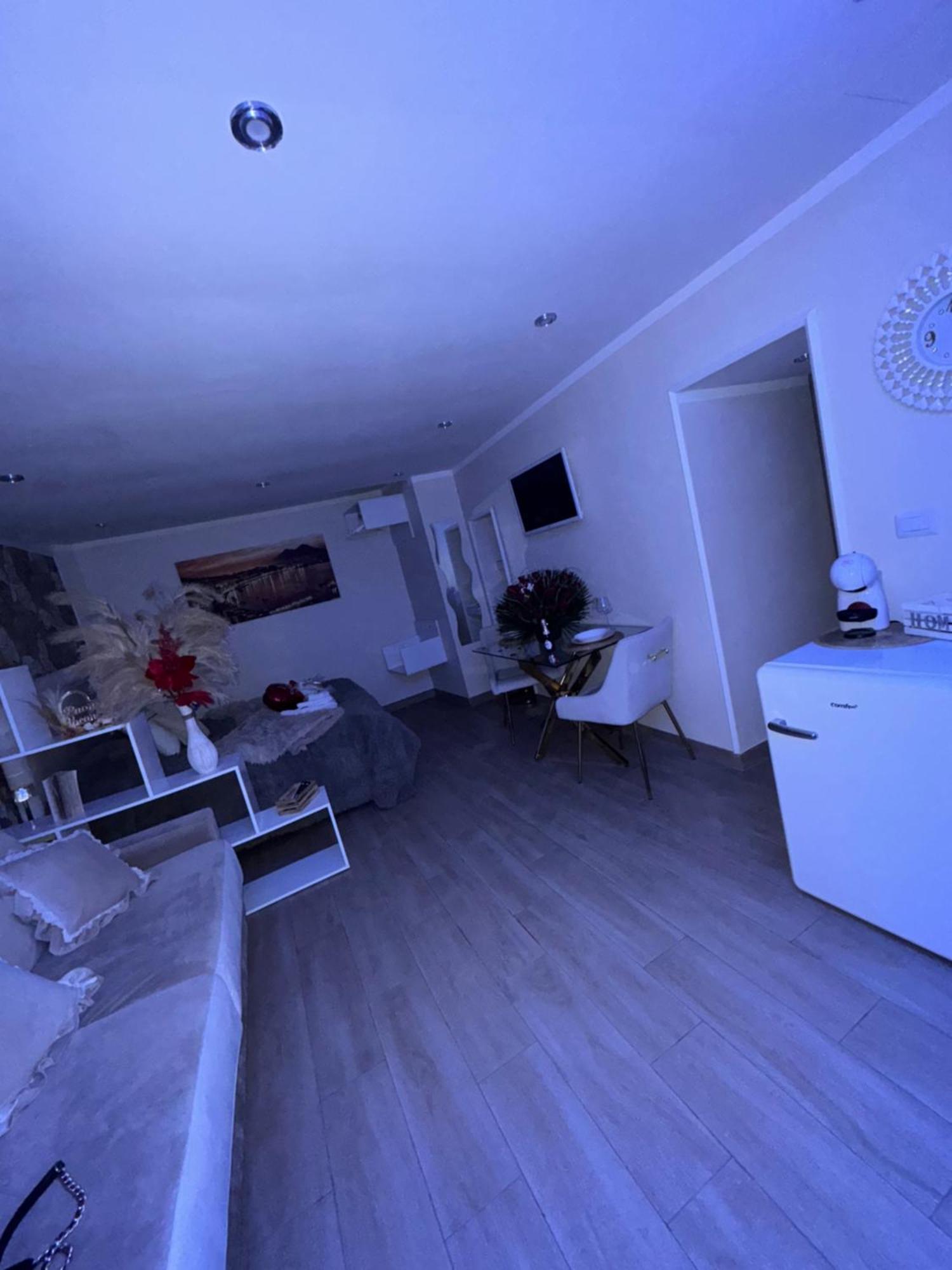 La Dimora Dei Sogni Sedil Capuano Home Suite Neapel Exterior foto